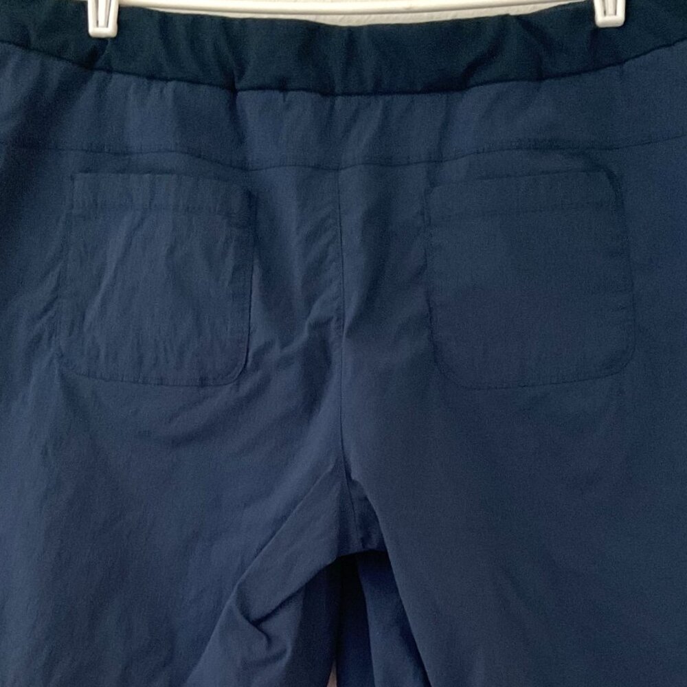 ACTIVE LIFE BLUE STRETCH COMFORT WAIST SHORTS PLUS - Picture 5 of 8
